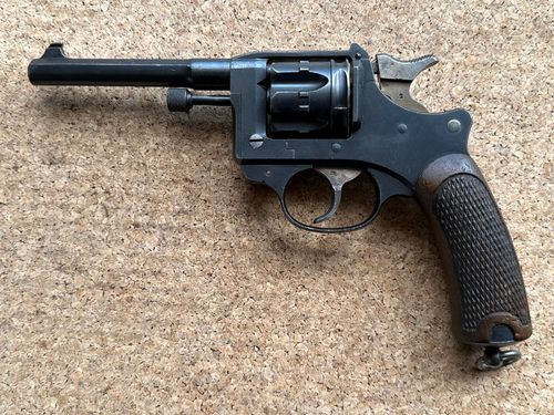 Revolver MAS mod 1892 (S1922)