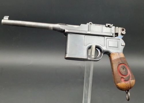 Pistolet MAUSER C96 red nine - 9mm